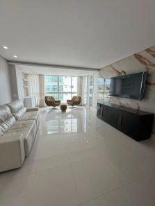Apartamento com 3 Quartos para venda ou aluguel, 151m² no Centro, Balneário Camboriú