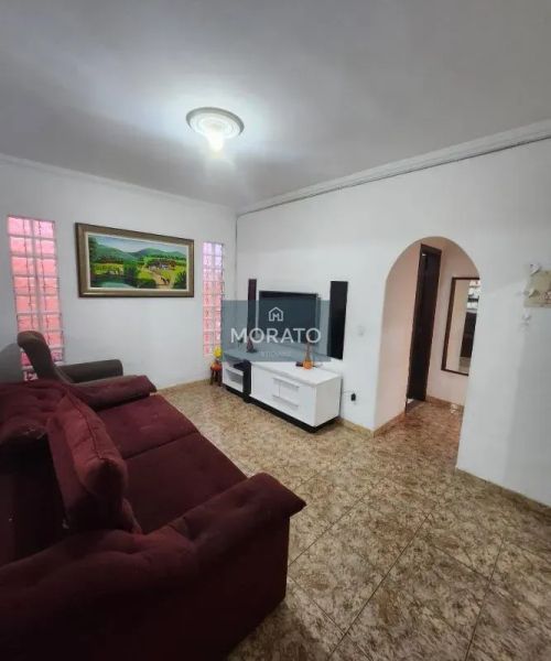 Casa com 3 quartos — Céu Azul, Belo Horizonte