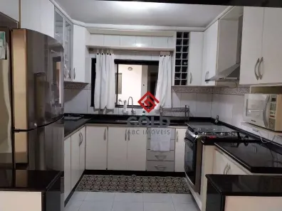 Sobrado com 4 Quartos à venda, 324m² no Jardim Las Vegas, Santo André
