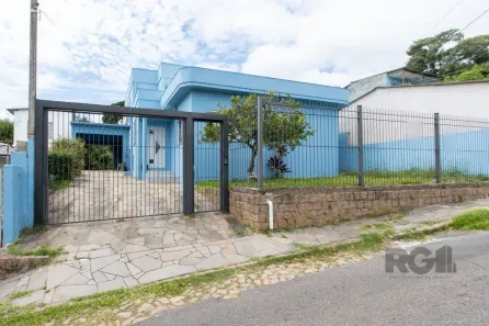 Casa com 5 Quartos à venda, 311m² no Vila Nova, Porto Alegre