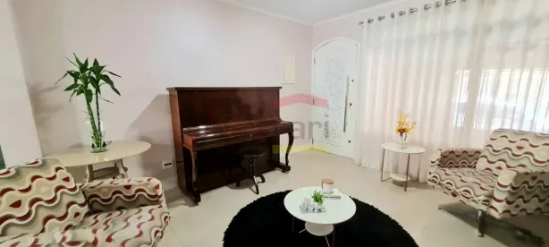 Sobrado com 4 Quartos à venda, 210m² no Conjunto Residencial Novo Pacaembu, São Paulo