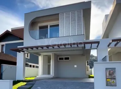 Casa com 3 Quartos à venda, 178m² no Rio Tavares, Florianópolis