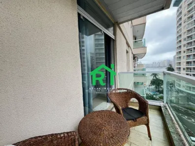 Apartamento com 2 Quartos para venda ou aluguel, 58m² no Pitangueiras, Guarujá