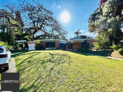 Casa com 4 Quartos à venda, 470m² no Vila Assunção, Porto Alegre
