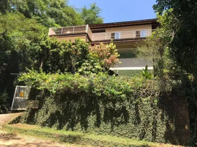 Casa com 3 Quartos à venda, 239m² no Serra Grande, Niterói