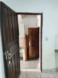 Casa com 1 Quarto para alugar, 25m² no Vila Osasco, Osasco