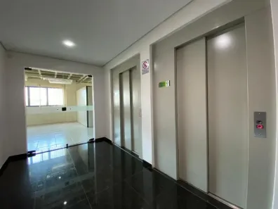 Ponto Comercial com 1 Quarto à venda, 117m² no Lídice, Uberlândia