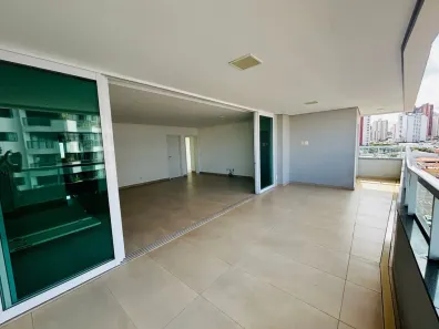 Apartamento com 3 Quartos à venda, 197m² no Osvaldo Rezende, Uberlândia