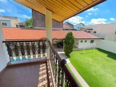 Sobrado com 4 Quartos à venda, 1800m² no Jardim Leocádia, Sorocaba