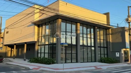 Imóvel Comercial para alugar, 390m² no Meia Praia, Navegantes