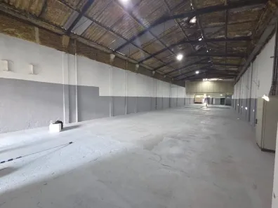 Galpão/Depósito/Armazém à venda, 734m² no Vila Valparaíso, Santo André