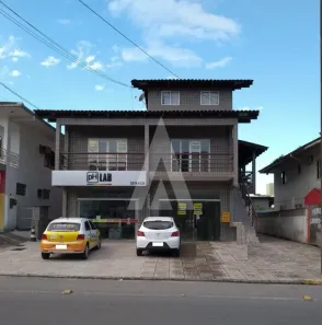 Apartamento com 1 Quarto para alugar, 60m² no Iririú, Joinville
