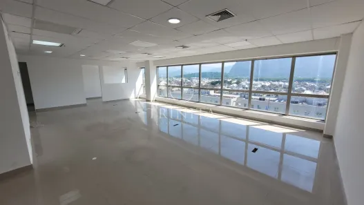 Sala Comercial à venda, 108m² no Recreio dos Bandeirantes, Rio de Janeiro