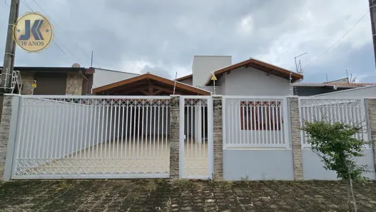 Casa com 3 Quartos à venda, 167m² no Jardim Zeni, Jaguariúna