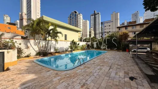 Casa com 4 Quartos para alugar, 300m² no Pioneiros, Balneário Camboriú