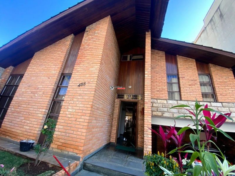 Casa com 6 quartos — São José, Belo Horizonte