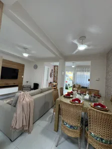 Casa de Condomínio com 2 Quartos à venda, 75m² no Maitinga, Bertioga