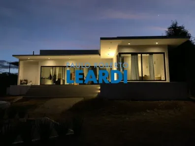 Fazenda/Sítio com 2 Quartos à venda, 216m² no , Andradas