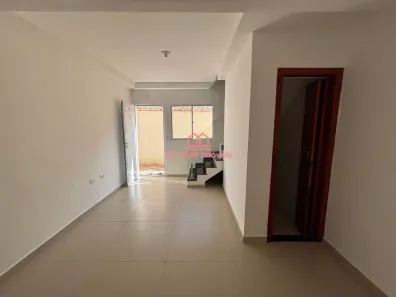 Casa de Condomínio com 2 Quartos à venda, 63m² no Maracanã, Praia Grande