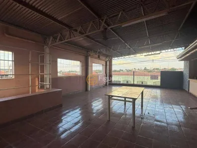 Casa com 3 Quartos para alugar, 200m² no Centro, Barretos