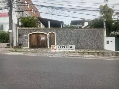 Imóvel Comercial com 4 Quartos à venda, 400m² no Itapuã, Salvador