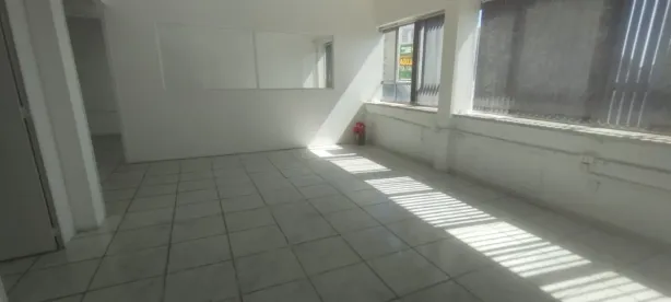 Sala Comercial para alugar, 91m² no Centro, Canoas