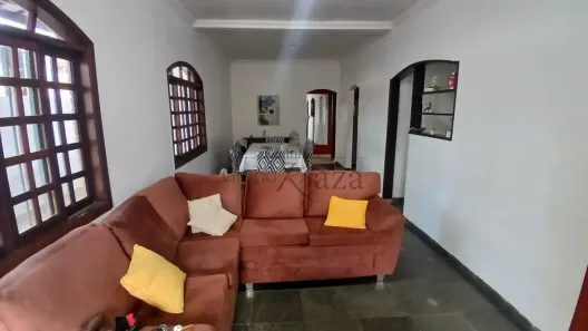 Casa com 4 Quartos à venda, 164m² no Vila Guaianazes, São José dos Campos