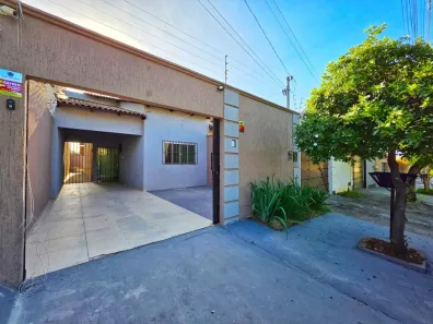 Casa com 3 Quartos para alugar, 115m² no Setor Três Marias, Goiânia