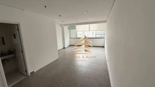 Sala Comercial para venda ou aluguel, 38m² no Vila Pedro Moreira, Guarulhos