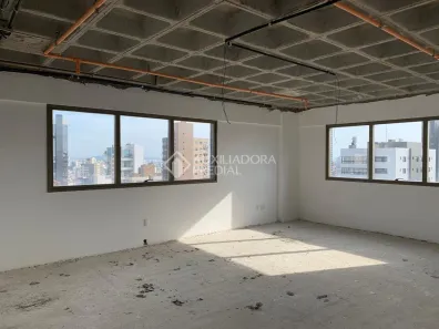 Sala Comercial à venda, 41m² no Petrópolis, Porto Alegre