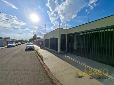 Casa com 3 Quartos para alugar, 180m² no Vila Faria, São Carlos