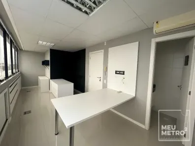 Sala Comercial à venda, 27m² no Estreito, Florianópolis