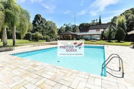 Casa com 7 Quartos para alugar, 800m² no Santa Cândida, Curitiba