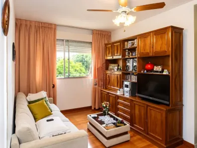 Apartamento com 2 Quartos à venda, 54m² no Santo Antônio, Porto Alegre