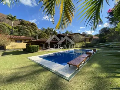 Casa com 4 Quartos à venda, 590m² no Cuiabá, Petrópolis
