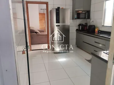 Casa com 3 Quartos à venda, 144m² no Jardim Holanda, Uberlândia