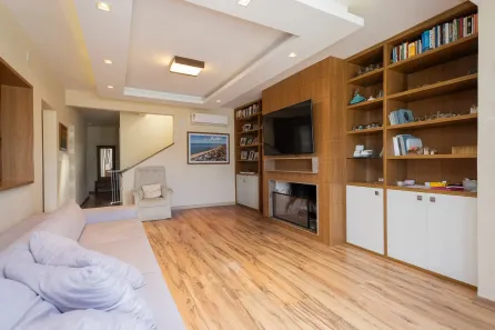 Sobrado com 5 Quartos à venda, 420m² no Laranjal, Pelotas