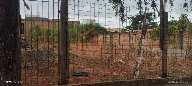 Lote/Terreno à venda, 250m² no Jardim Esmeralda, Araraquara