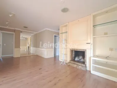 Apartamento com 2 Quartos para alugar, 80m² no Rio Branco, Porto Alegre