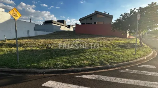 Lote/Terreno à venda, 377m² no Jardim São Francisco, Piracicaba