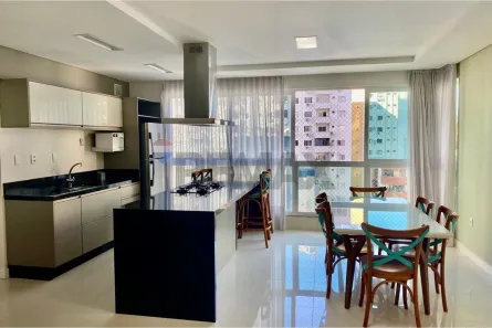 Apartamento com 4 Quartos para alugar, 133m² no Centro, Balneário Camboriú