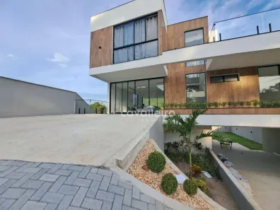 Casa de Condomínio com 4 Quartos à venda, 352m² no Ubatiba, Maricá