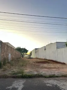 Lote/Terreno à venda, 350m² no Jardim Patrícia, Uberlândia