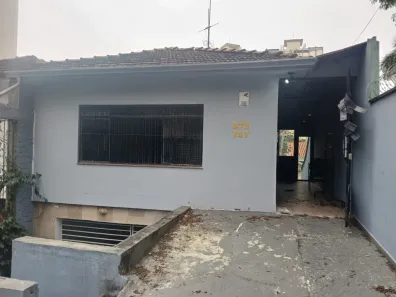 Casa com 3 Quartos para alugar, 221m² no Vila Santa Catarina, São Paulo