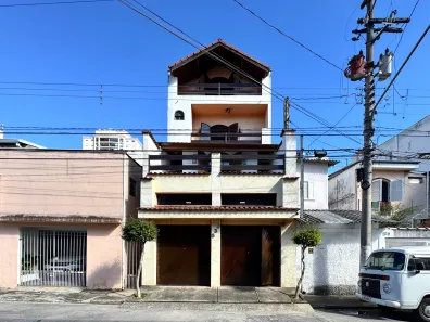 Casa com 5 Quartos à venda, 341m² no Vila Ipojuca, São Paulo