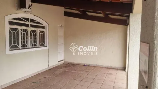 Imóvel Comercial com 4 Quartos para alugar, 200m² no São Benedito, Uberaba