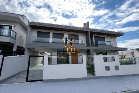 Sobrado com 2 Quartos à venda, 124m² no Forquilhas, São José