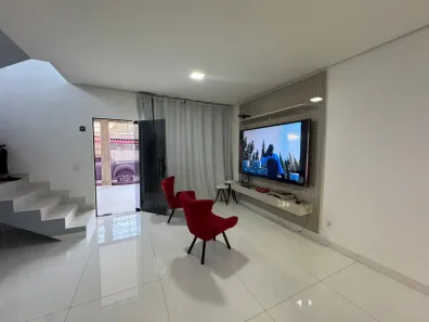 Sobrado com 3 Quartos à venda, 270m² no Riacho Fundo II, Brasília