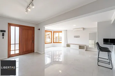 Casa de Condomínio com 3 Quartos à venda, 214m² no Cristal, Porto Alegre