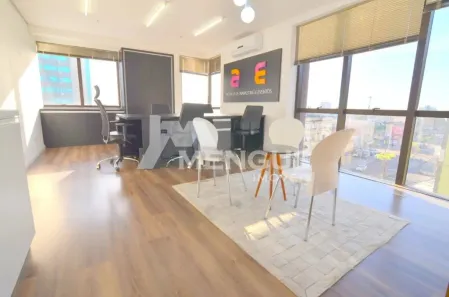 Sala Comercial à venda, 39m² no São João, Porto Alegre